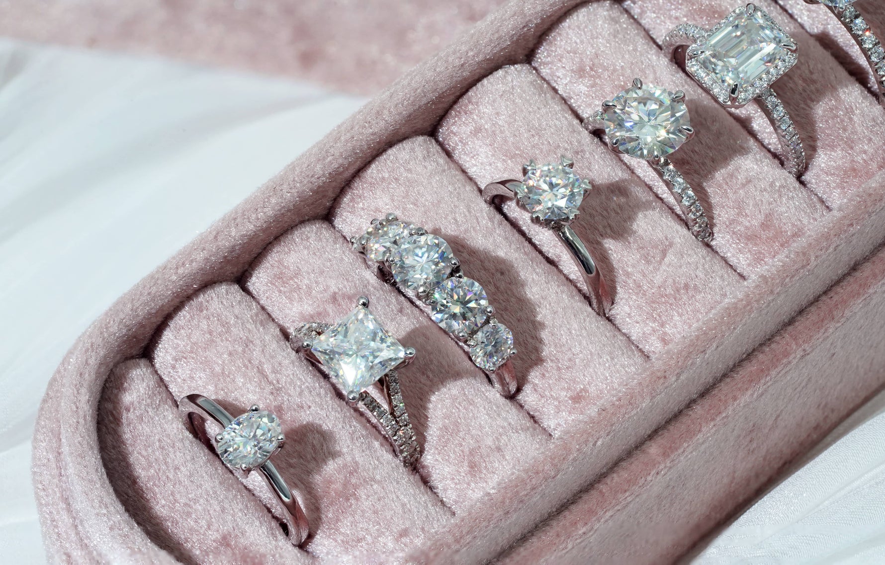 5 Stunning Moissanite Engagement Rings That Will Take Your Breath Away