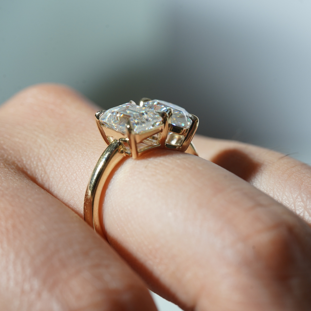 Toi et Moi Emerald Cut & Pear Cut Engagement Ring